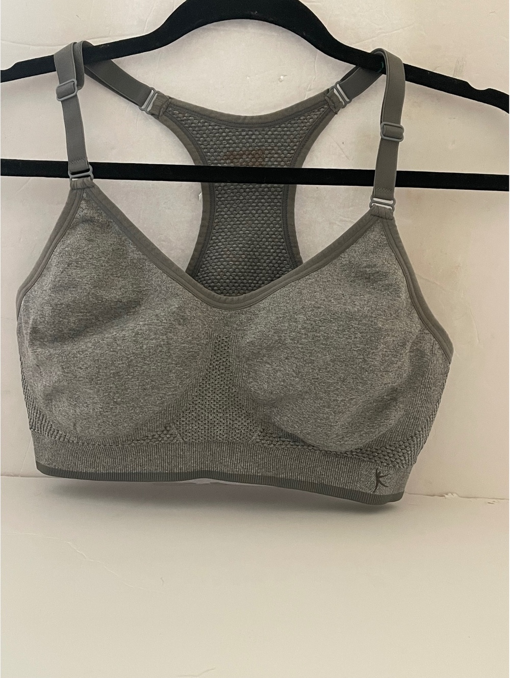 Danskin Gray Seamless Sports Bra Racerback Adjustable Straps Women's